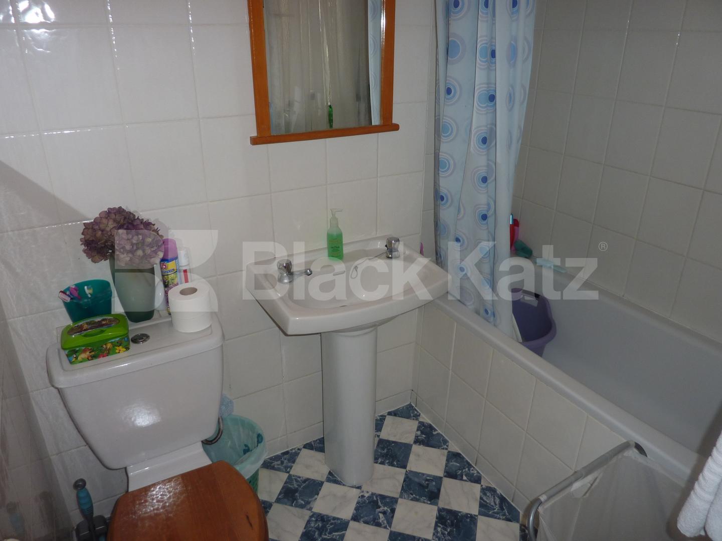 			New Instruction, 1 Bedroom, 1 bath, 1 reception Flat			 Georges Road, HOLLOWAY